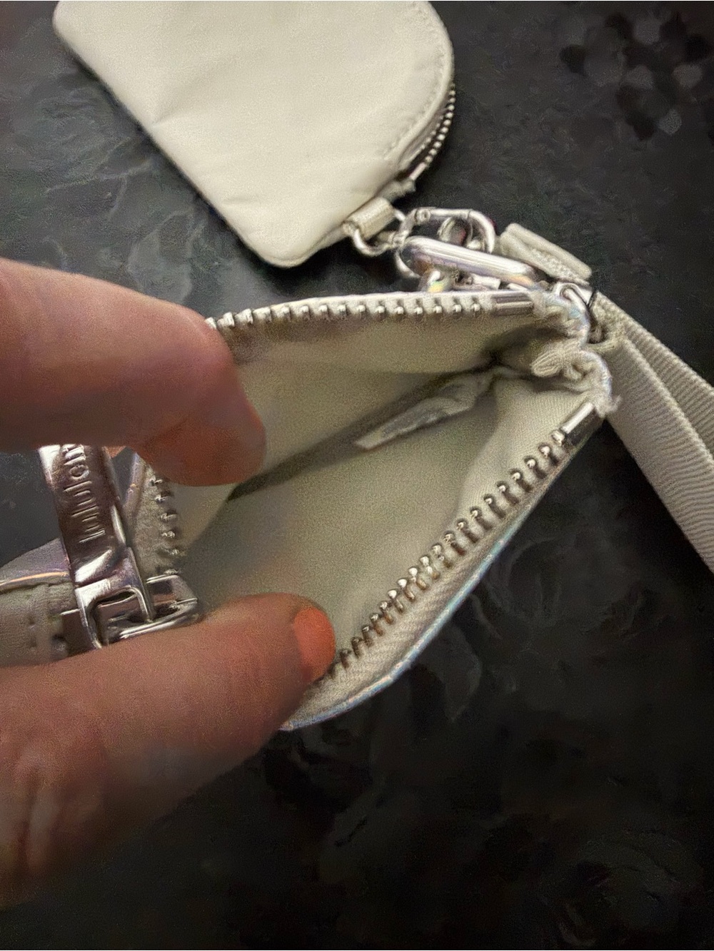 LULULEMON | DUAL WRISTLET WALLET IRIDESCENT & BONE - Picture 5 of 8